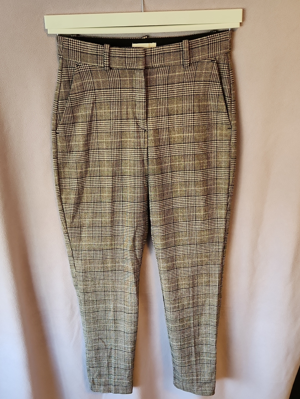 🌼3/$25🌼 H&M Plaid Trousers